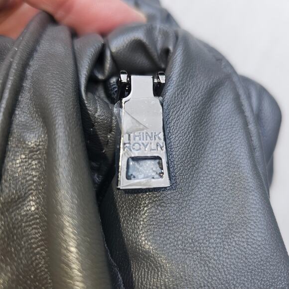 Royln Luxe New York Grey Quilted Crossbody Bag with 3 Strap Options - Picture 12 of 12